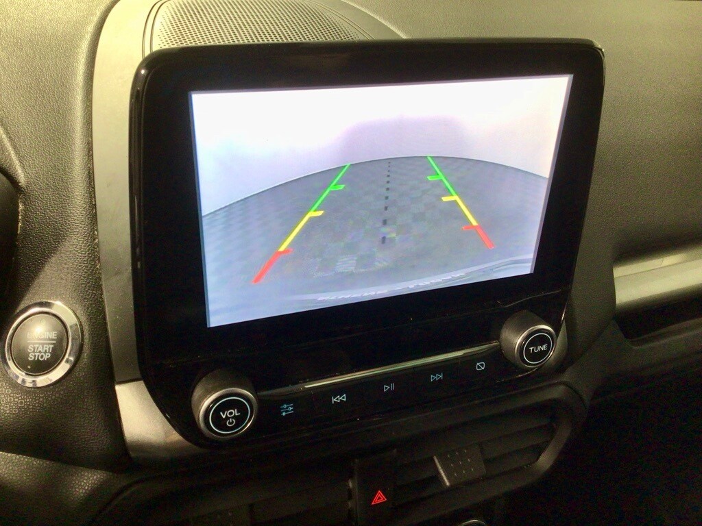 2020 Ford EcoSport SES photo 2