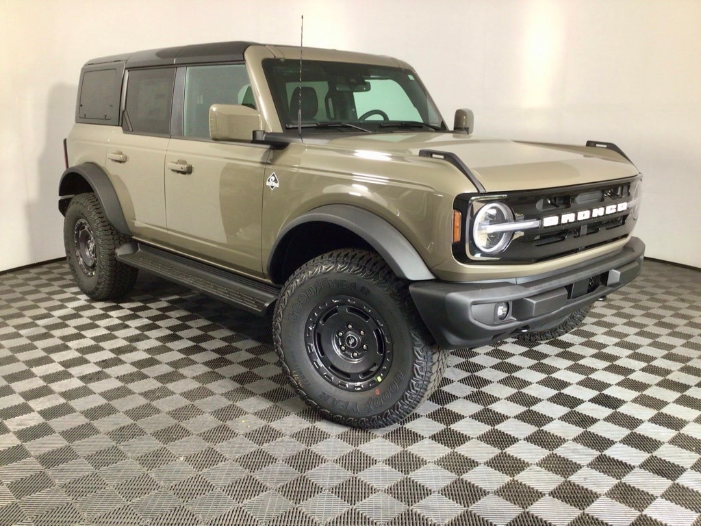 2025 Ford Bronco SUV 