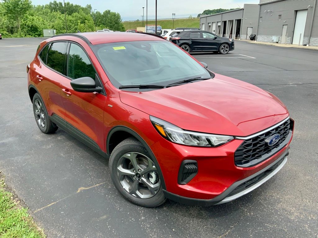 2026 Ford Escape ST-Line - Photo 5
