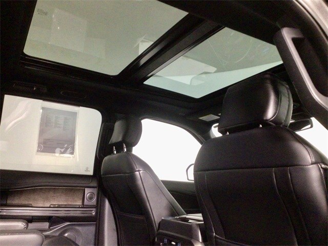 2019 Ford Expedition Limited photo 3