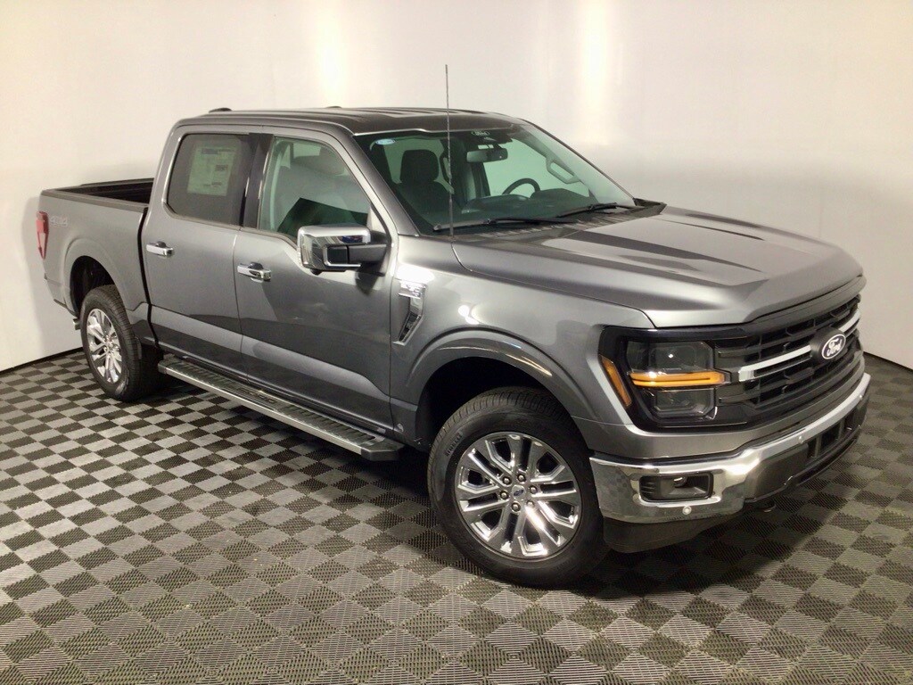 2025 Ford F-150 XLT photo 4