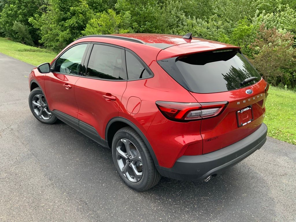 2026 Ford Escape ST-Line - Photo 12