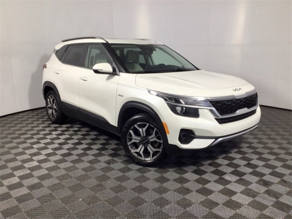Used 2022 Kia Seltos EX SUV