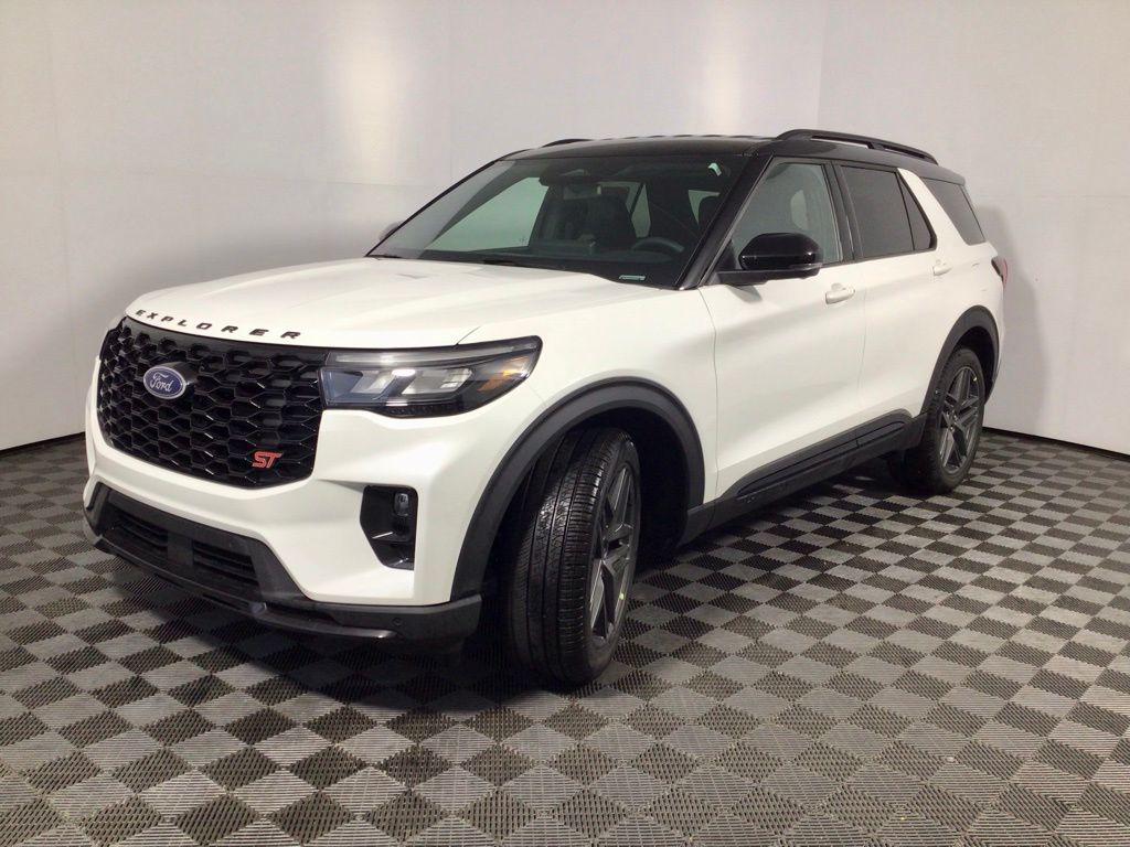2026 Ford Explorer ST - Photo 10