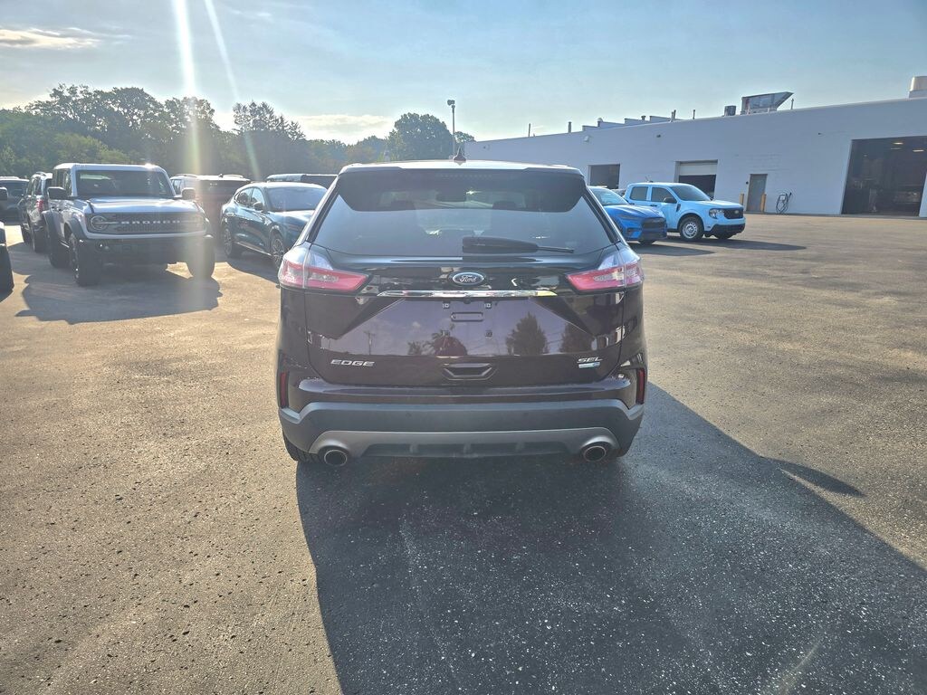 Used 2020 Ford Edge SEL SUV
