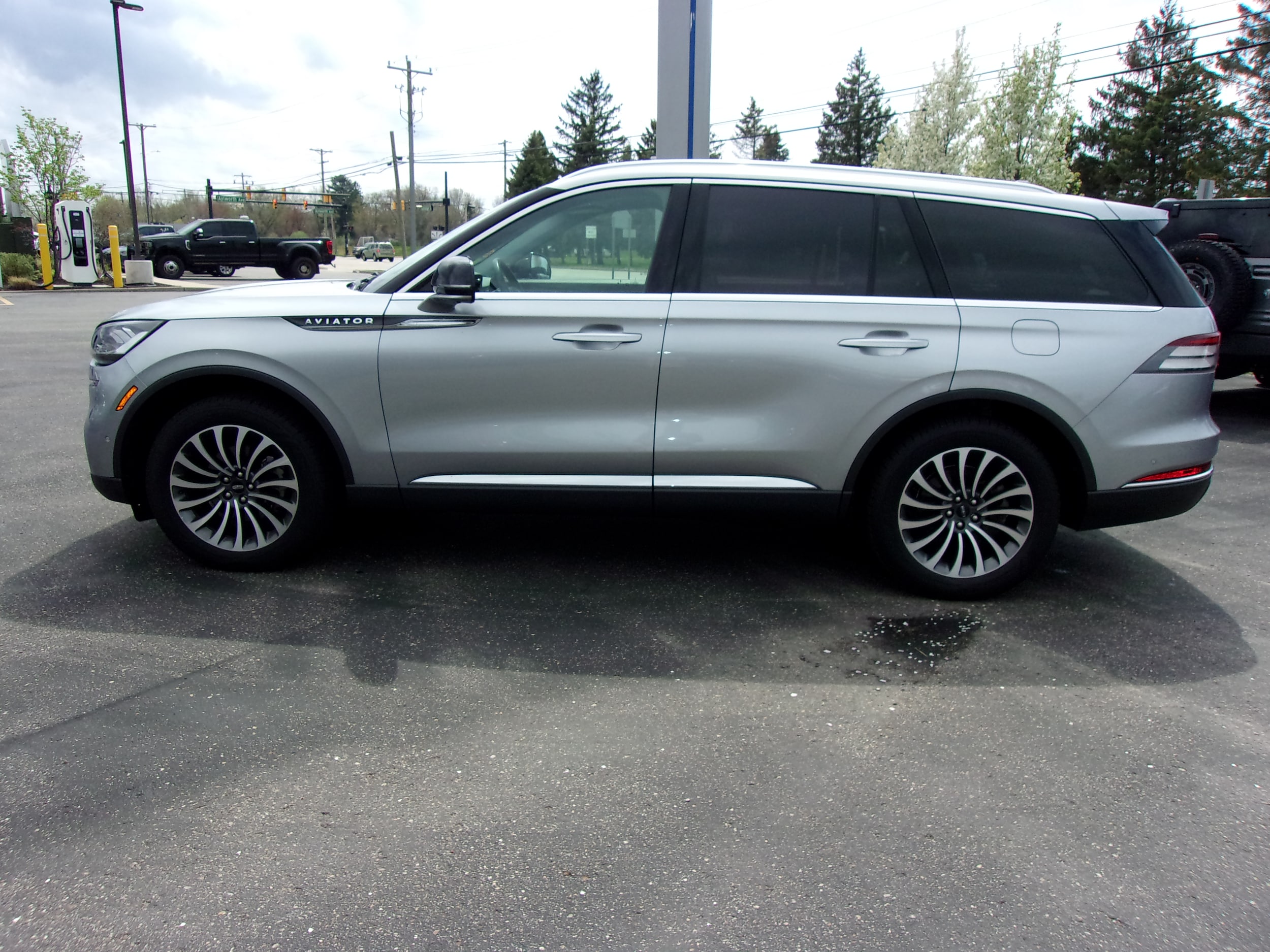 Used 2020 Lincoln Aviator Reserve with VIN 5LM5J7XCXLGL22693 for sale in South Haven, MI