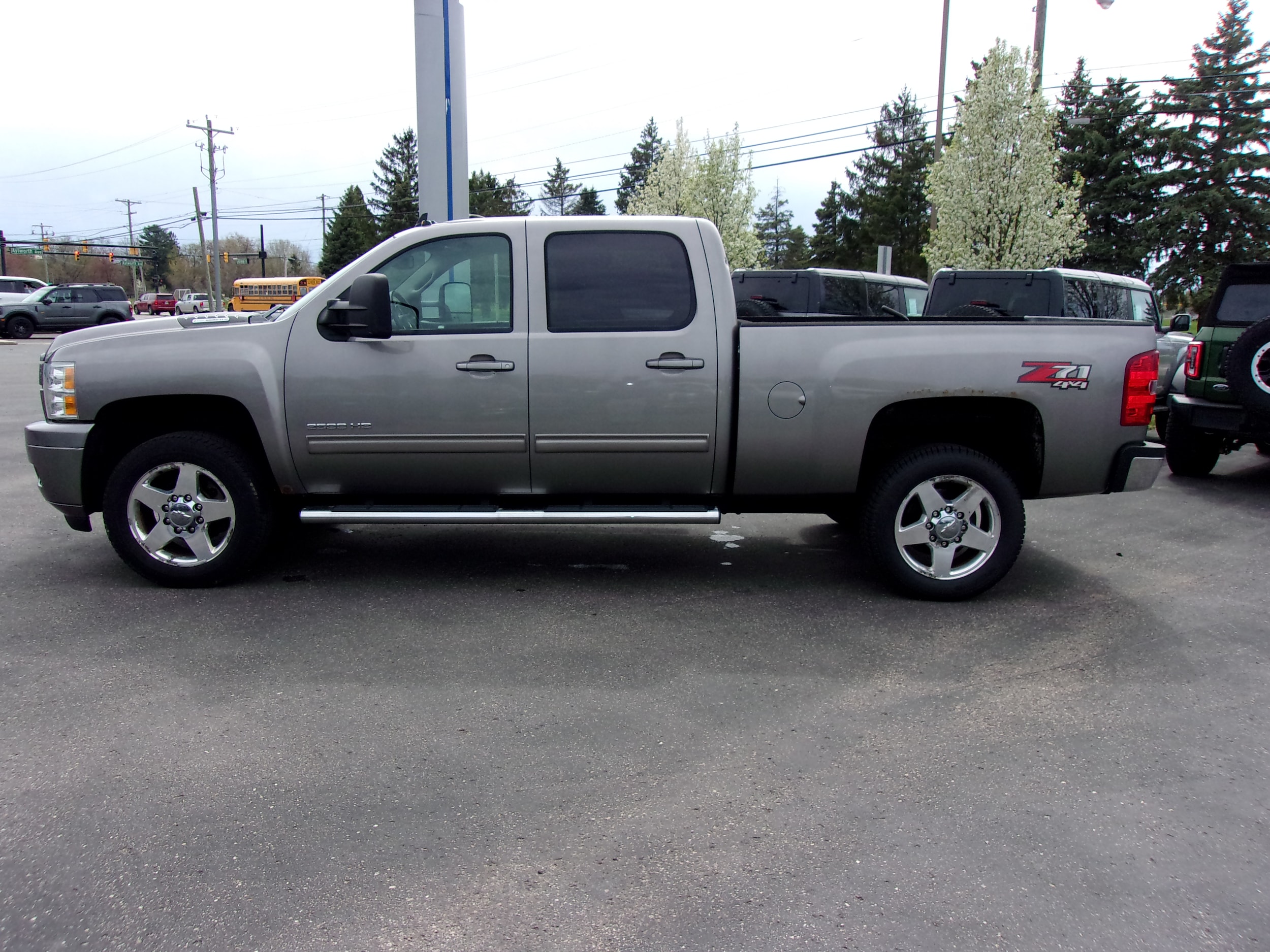 Used 2013 Chevrolet Silverado 2500HD LT with VIN 1GC1KXC85DF187361 for sale in South Haven, MI