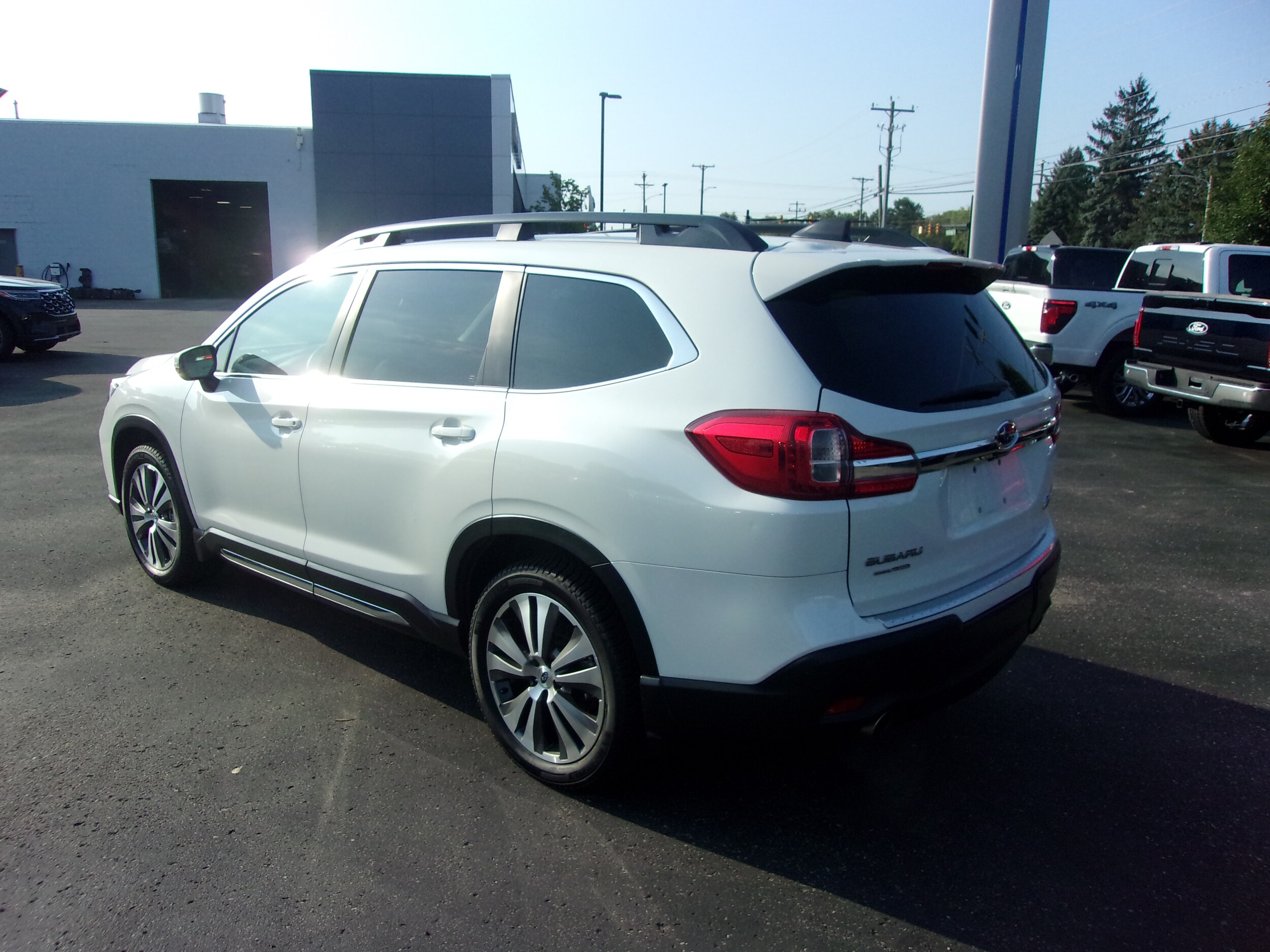 2021 Subaru Ascent Limited photo 2