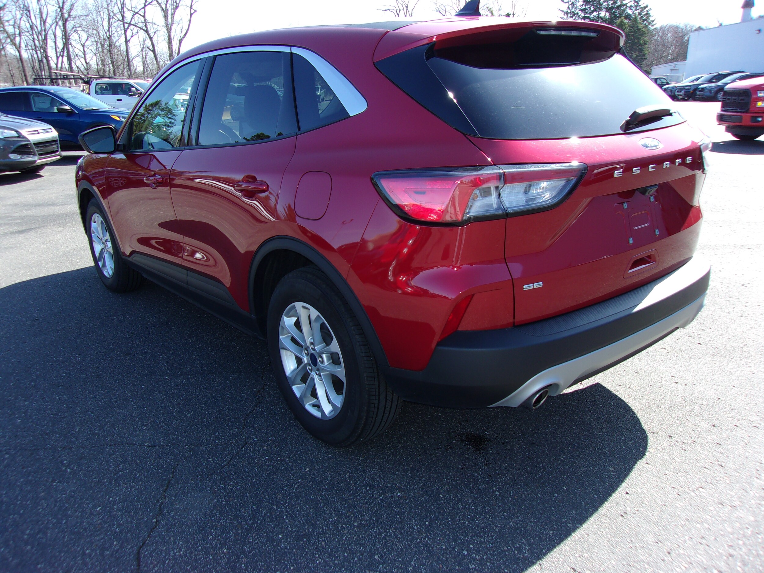2022 Ford Escape SE photo 3