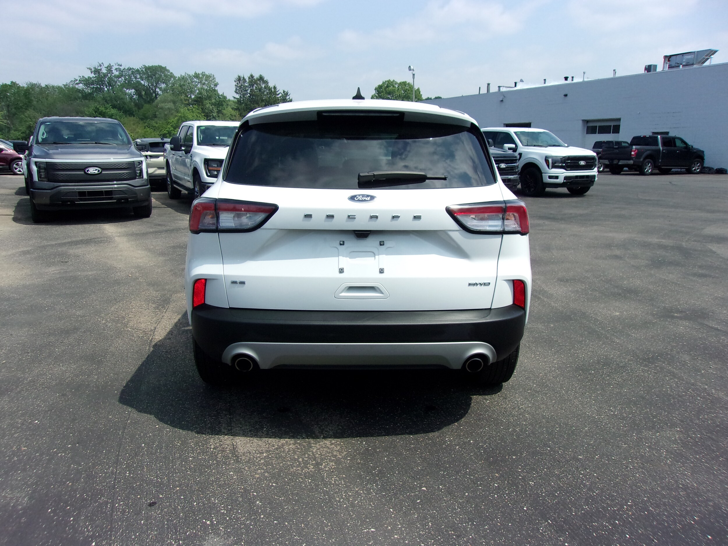 2022 Ford Escape SE photo 4