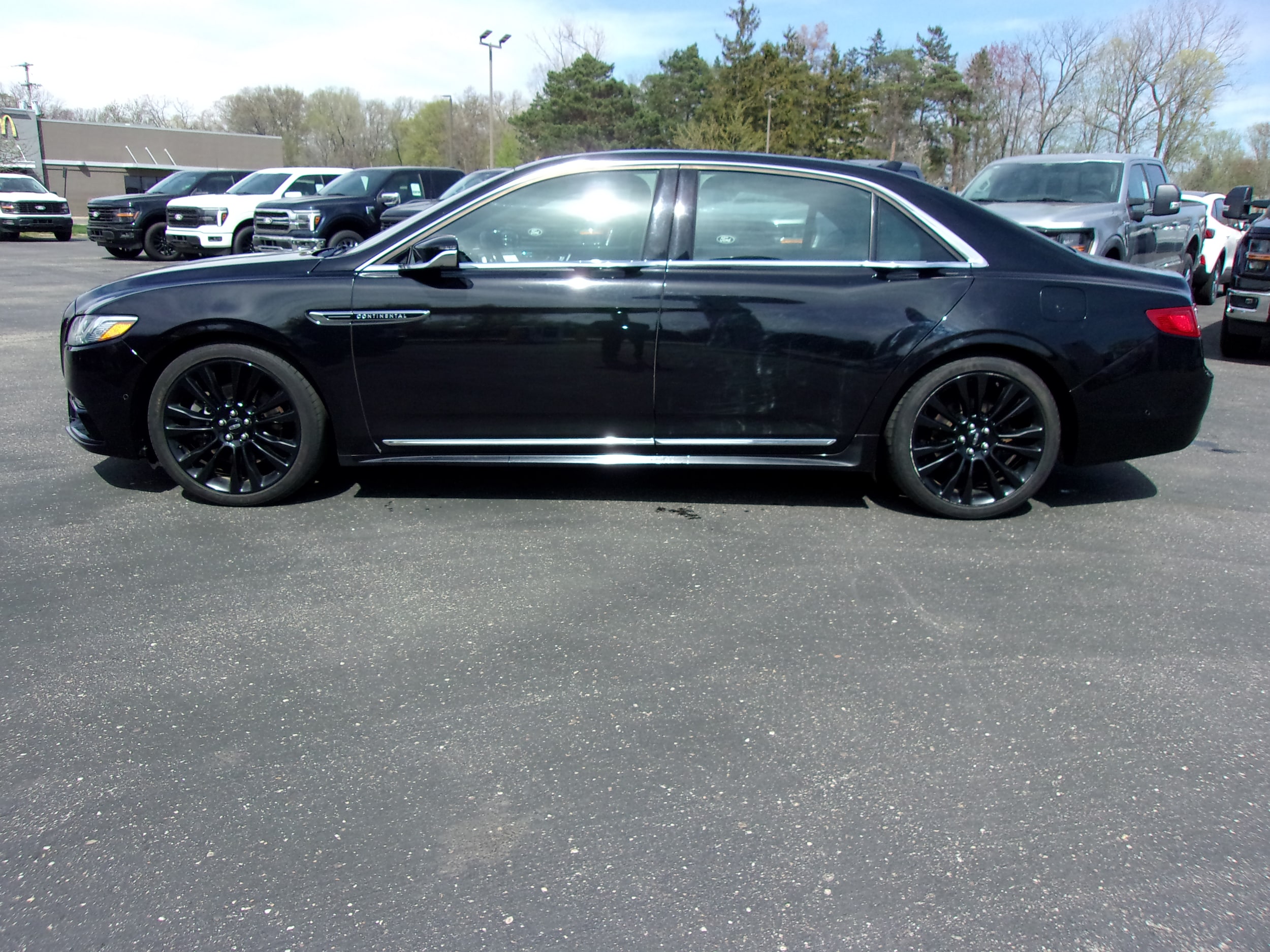 Used 2020 Lincoln Continental Reserve with VIN 1LN6L9NC3L5604993 for sale in South Haven, MI
