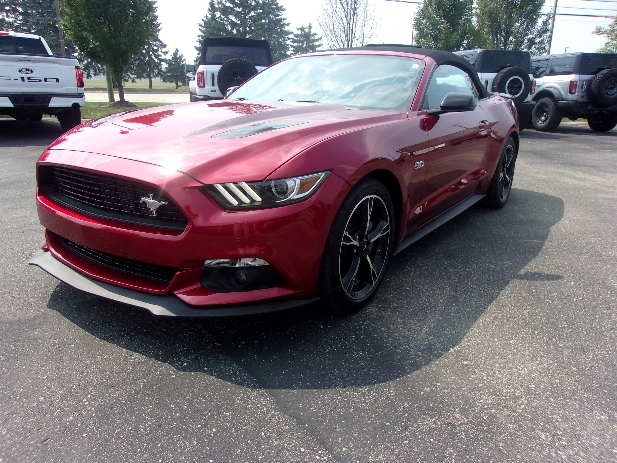 2017 Ford Mustang Convertible 