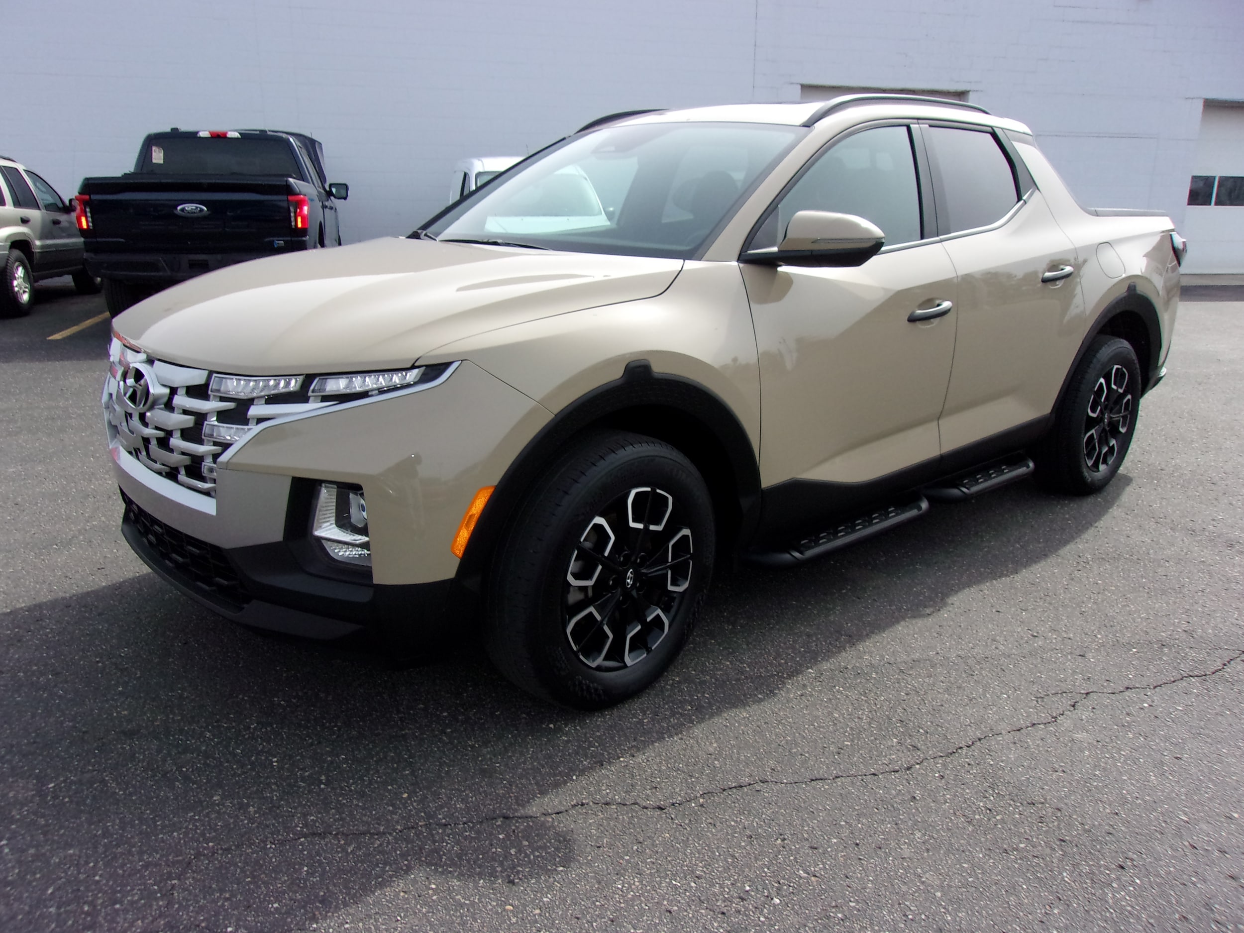 2023 Hyundai Santa Cruz SEL's photo