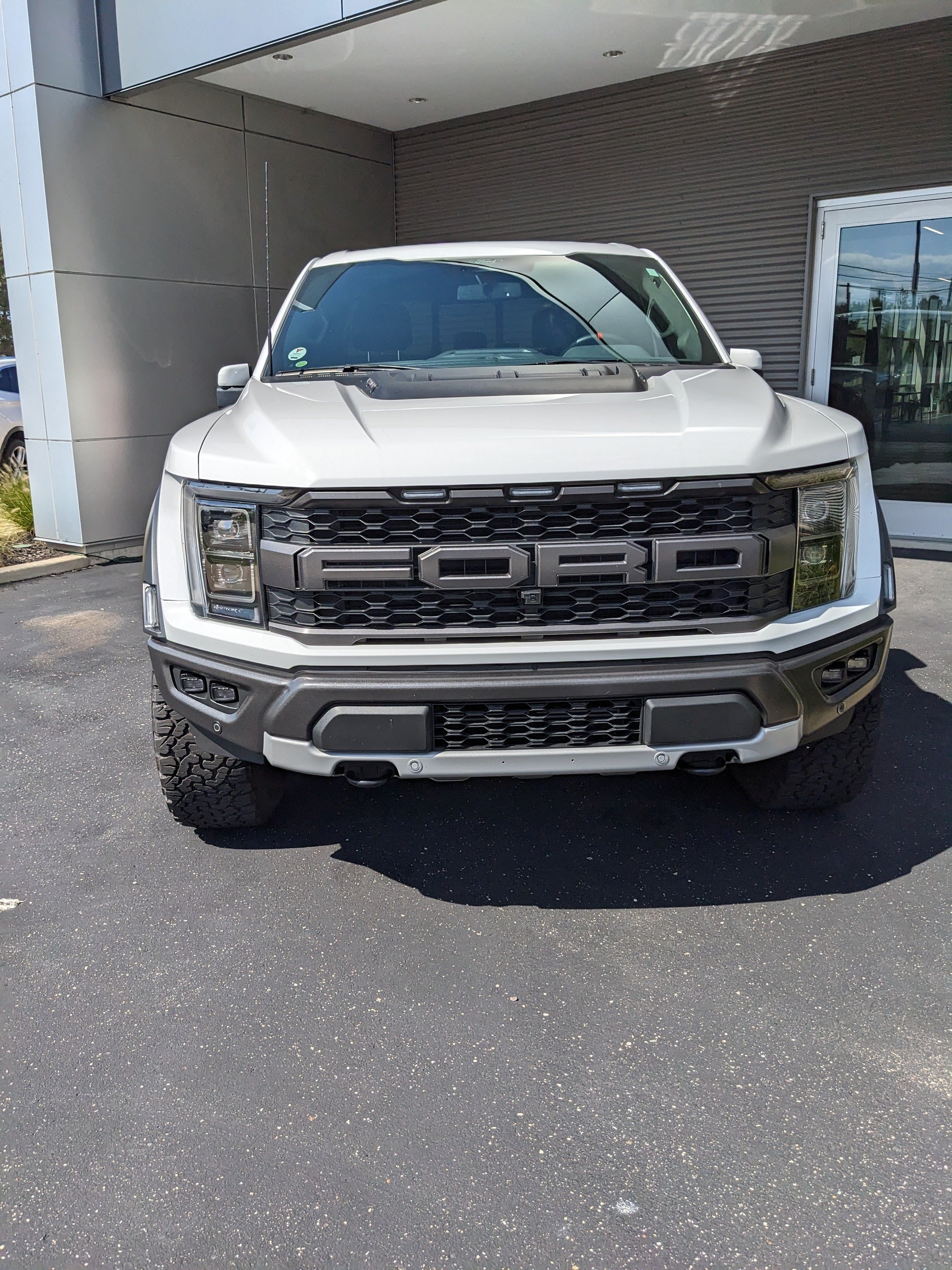 Used 2022 Ford F-150 Raptor with VIN 1FTFW1RG5NFB49281 for sale in South Haven, MI