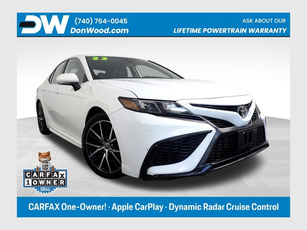 2022 Toyota Camry SE Auto 