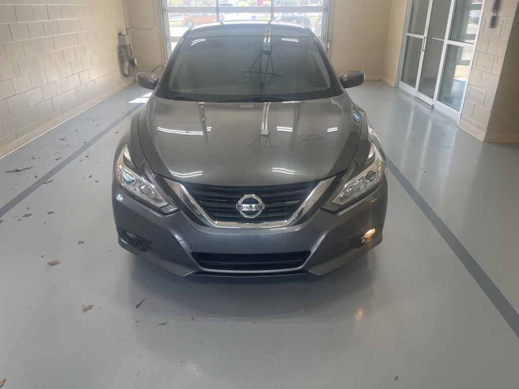 2018 Nissan Altima 2.5 SV photo 2