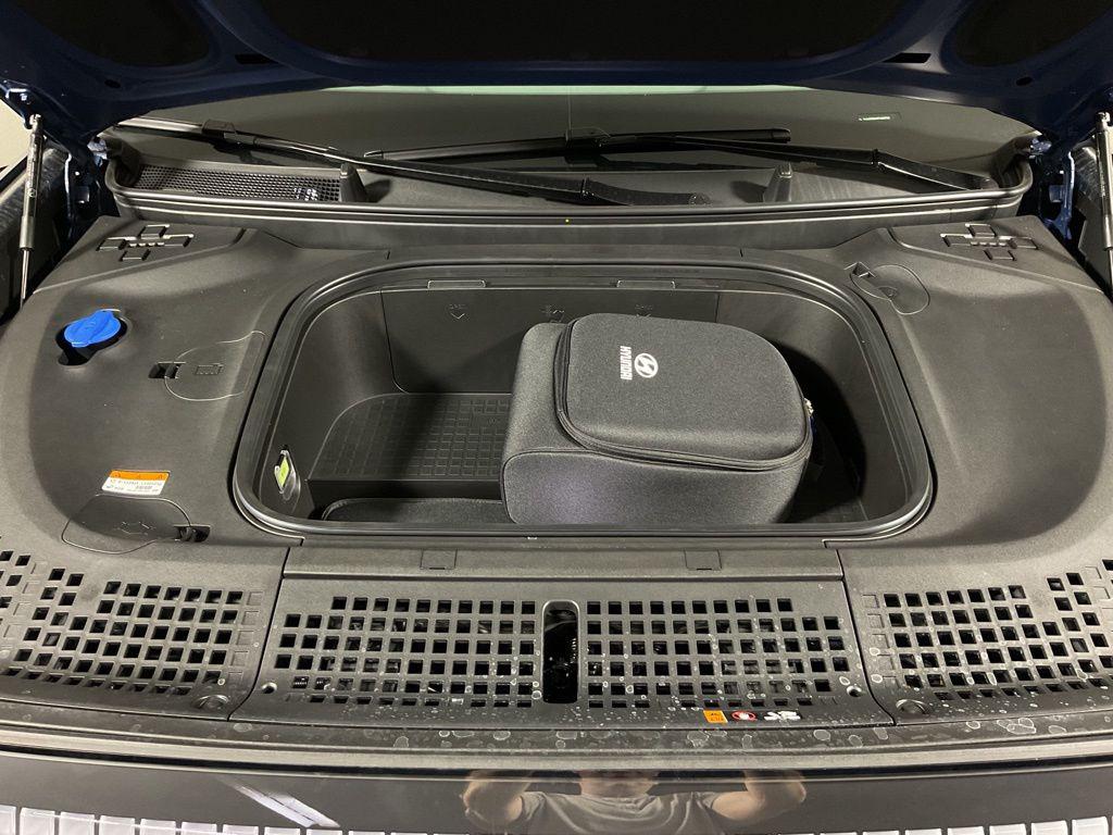 2026 Hyundai IONIQ 9 SE - Photo 9