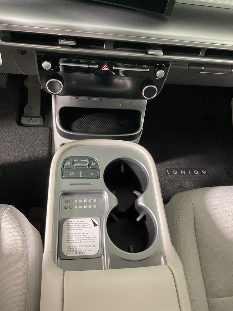 2026 Hyundai IONIQ 9 SE - Photo 30