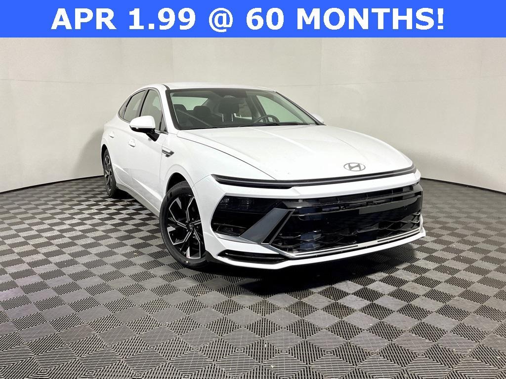 New 2025 Hyundai Sonata SEL Sedan