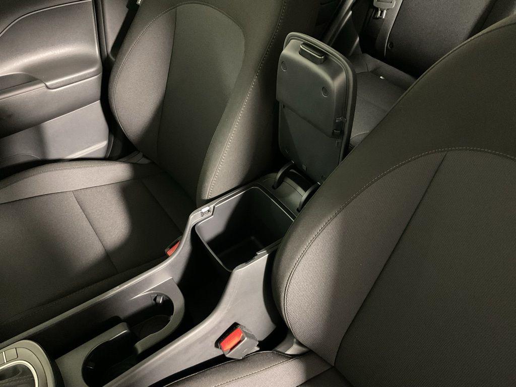 2026 Hyundai Kona SE - Photo 30
