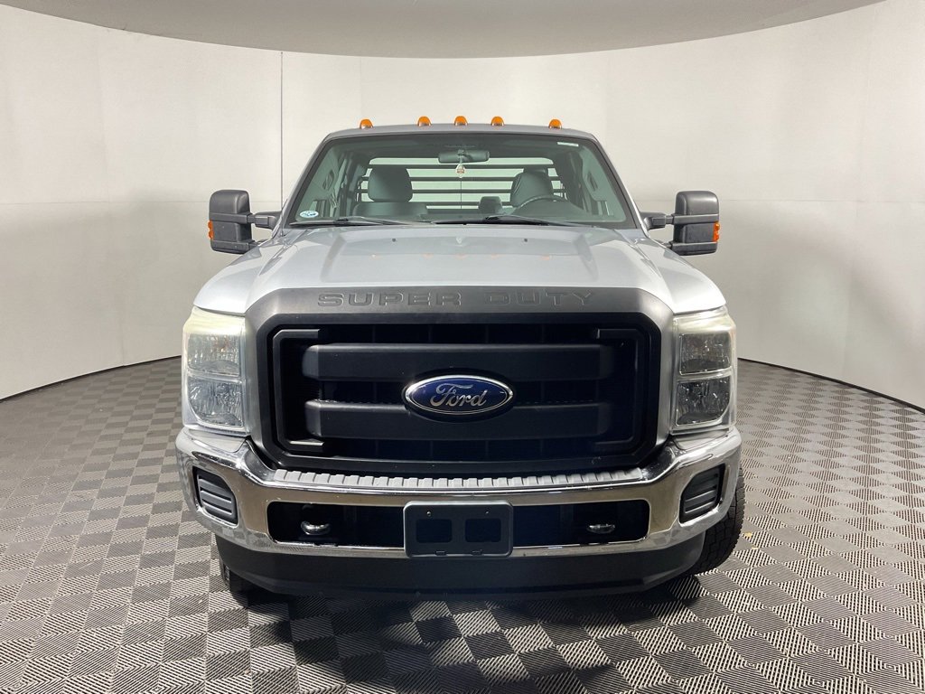 2011 Ford F-350 XL photo 3