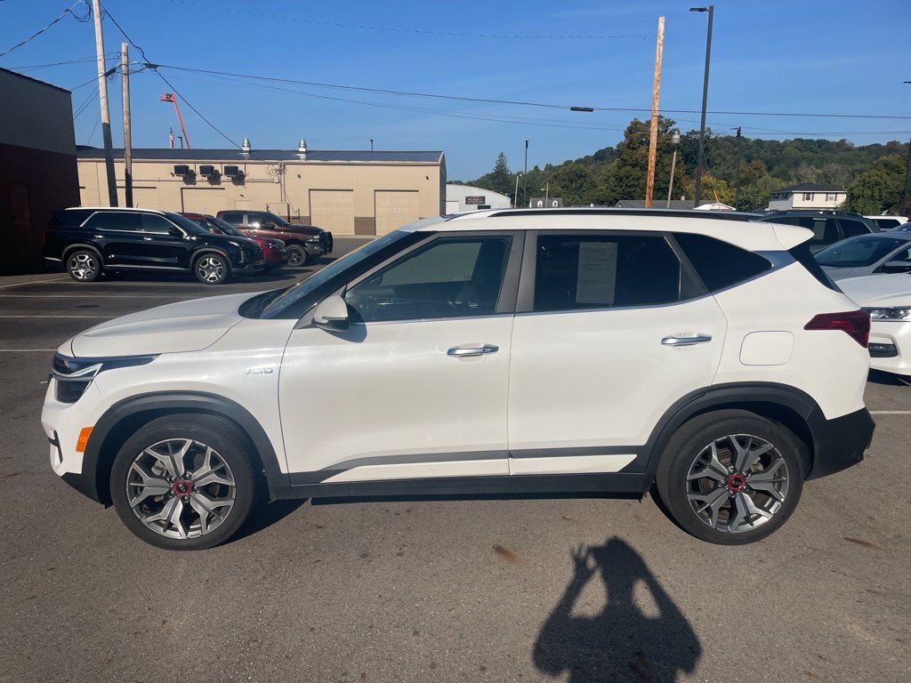 2021 Kia Seltos SX photo 3