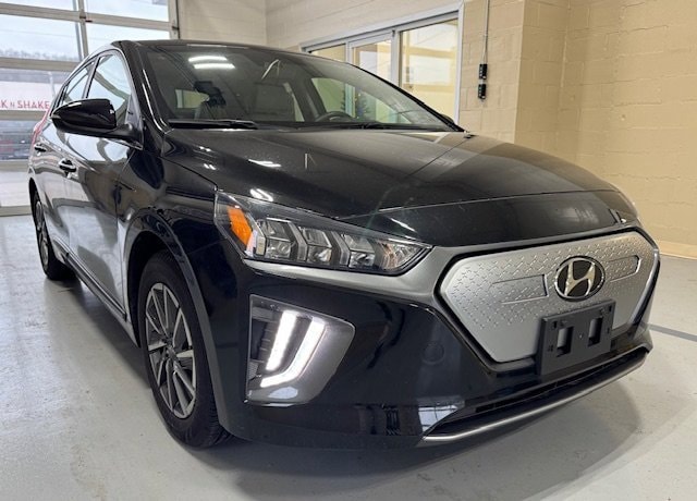 2021 Hyundai IONIQ Limited's photo