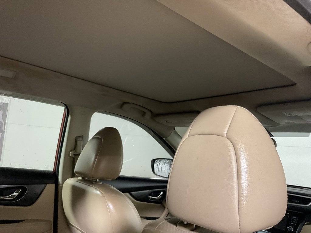 Used 2015 Nissan Rogue SL with VIN 5N1AT2MV0FC866796 for sale in Athens, OH