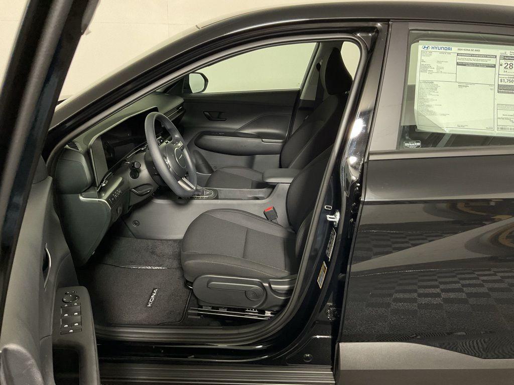 2026 Hyundai Kona SE - Photo 20
