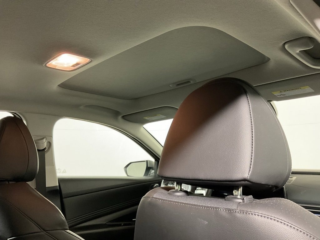 Certified 2023 Hyundai Elantra Limited Limited IVT