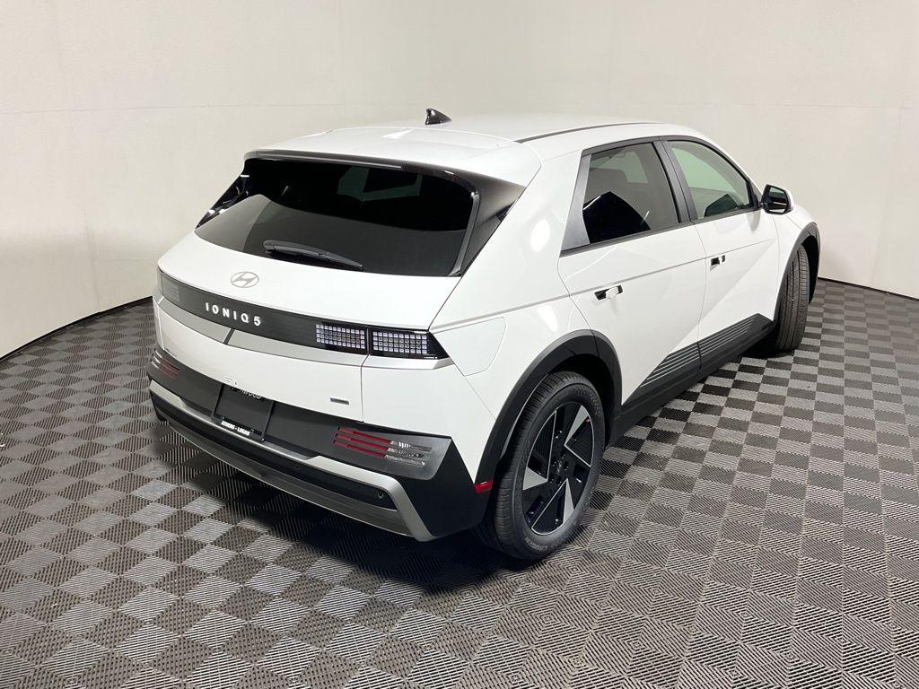 2025 Hyundai IONIQ 5 SE - Photo 18