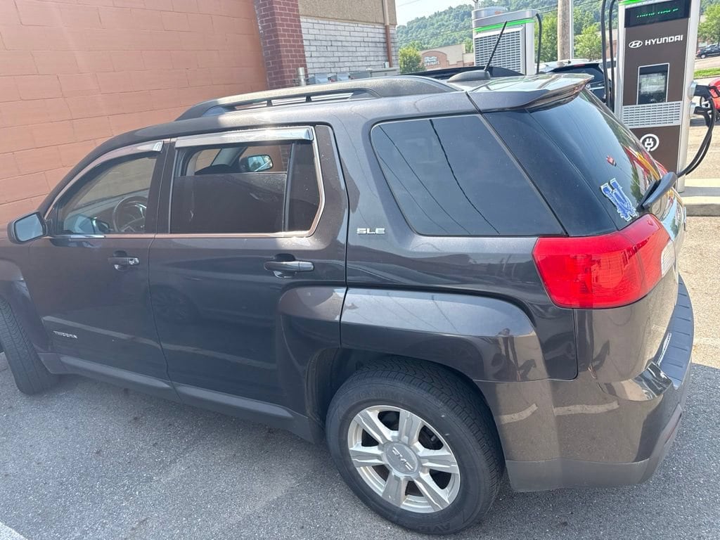 Used 2015 GMC Terrain SLE-2 with VIN 2GKFLWEK8F6105307 for sale in Athens, OH