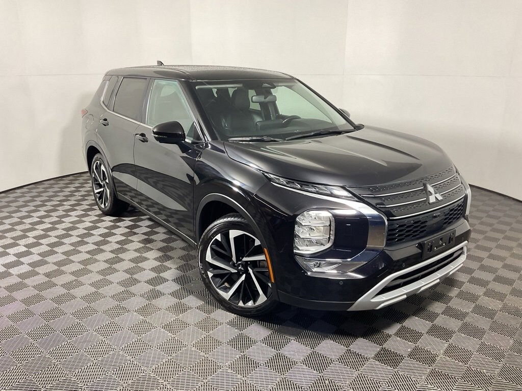 Used 2024 Mitsubishi Outlander SE SE S-AWC