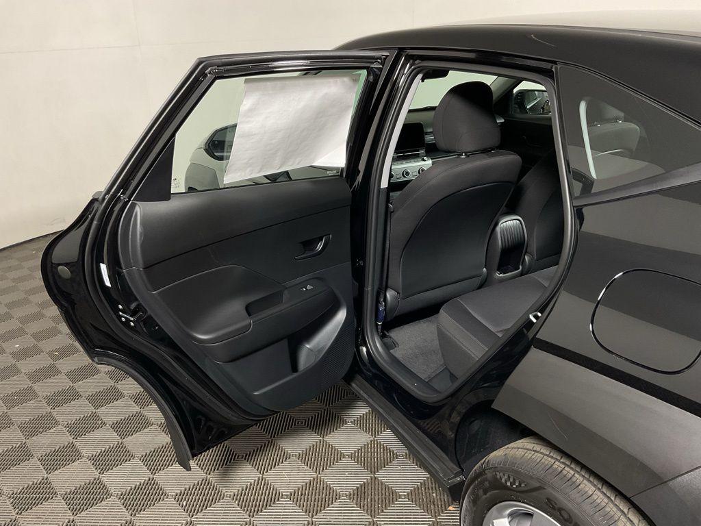 2026 Hyundai Kona SE - Photo 31