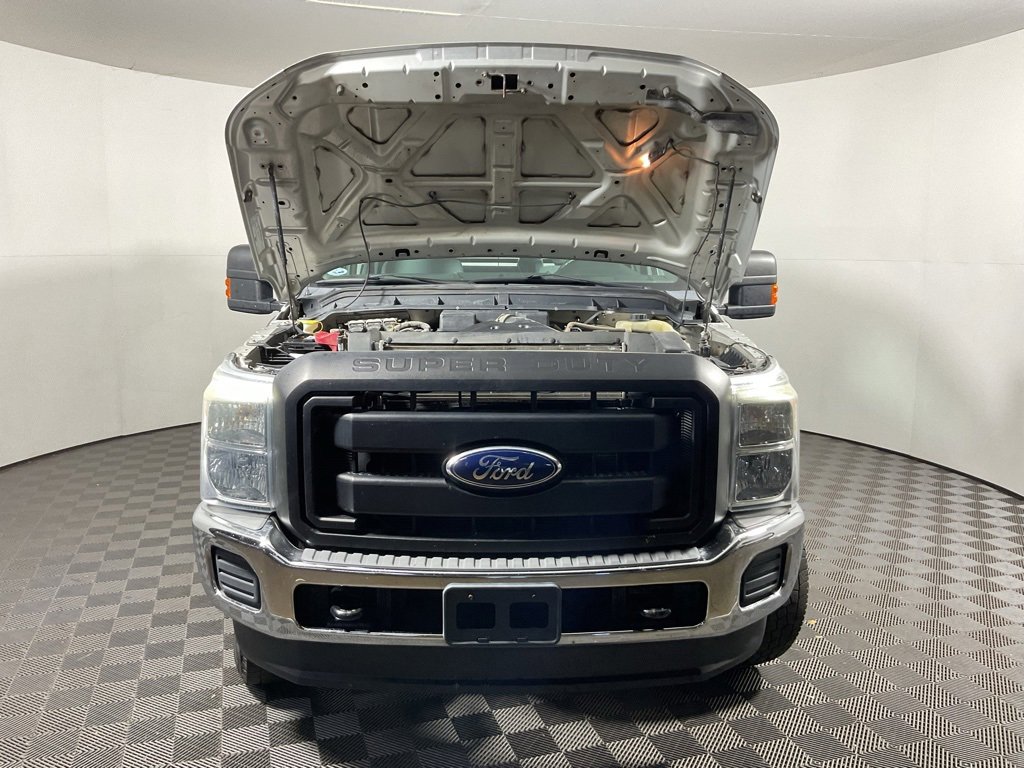 2011 Ford F-350 XL photo 4