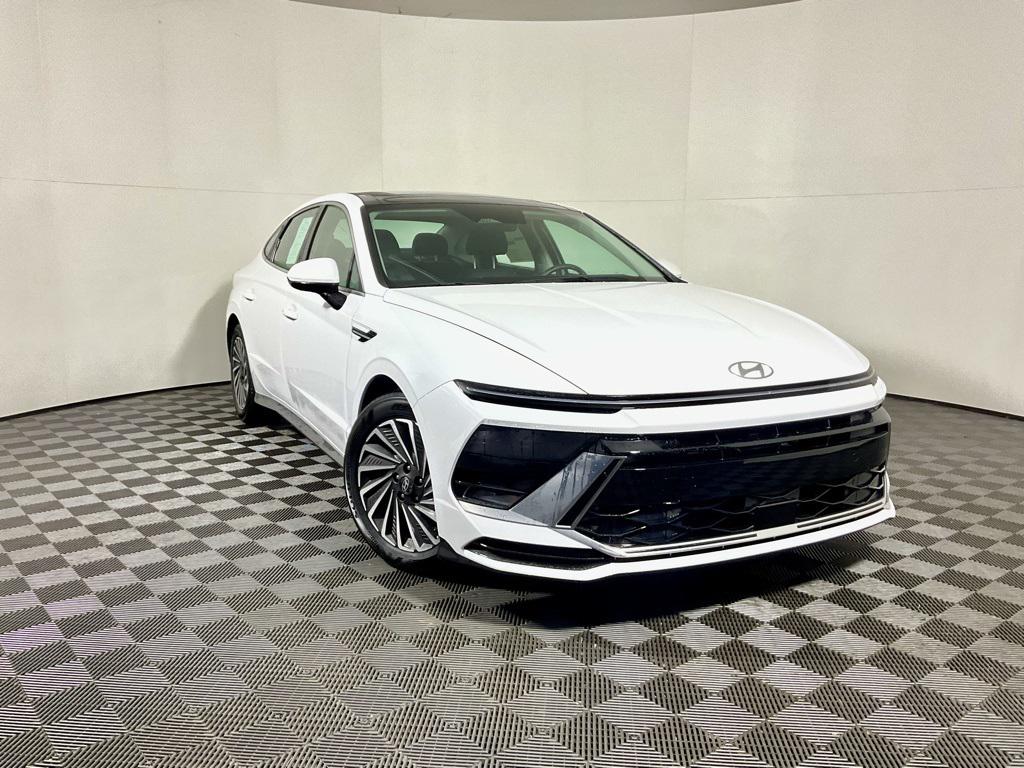 2026 Hyundai Sonata Hybrid SEL's photo