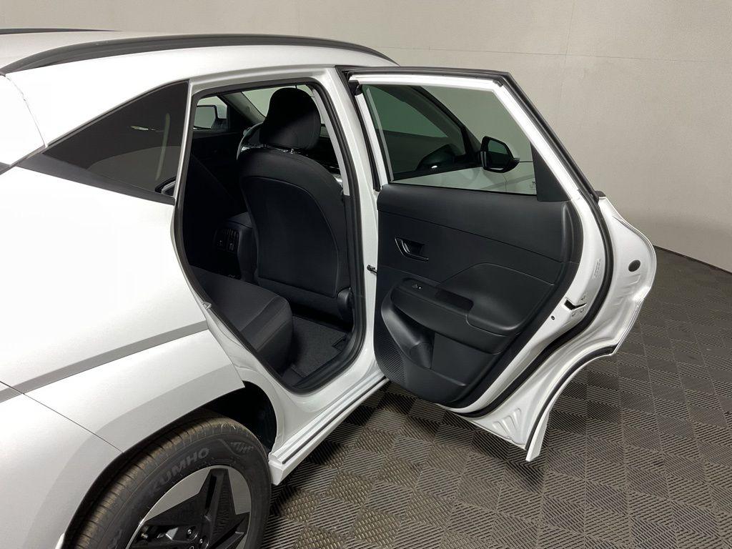 2025 Hyundai Kona EV SEL - Photo 34