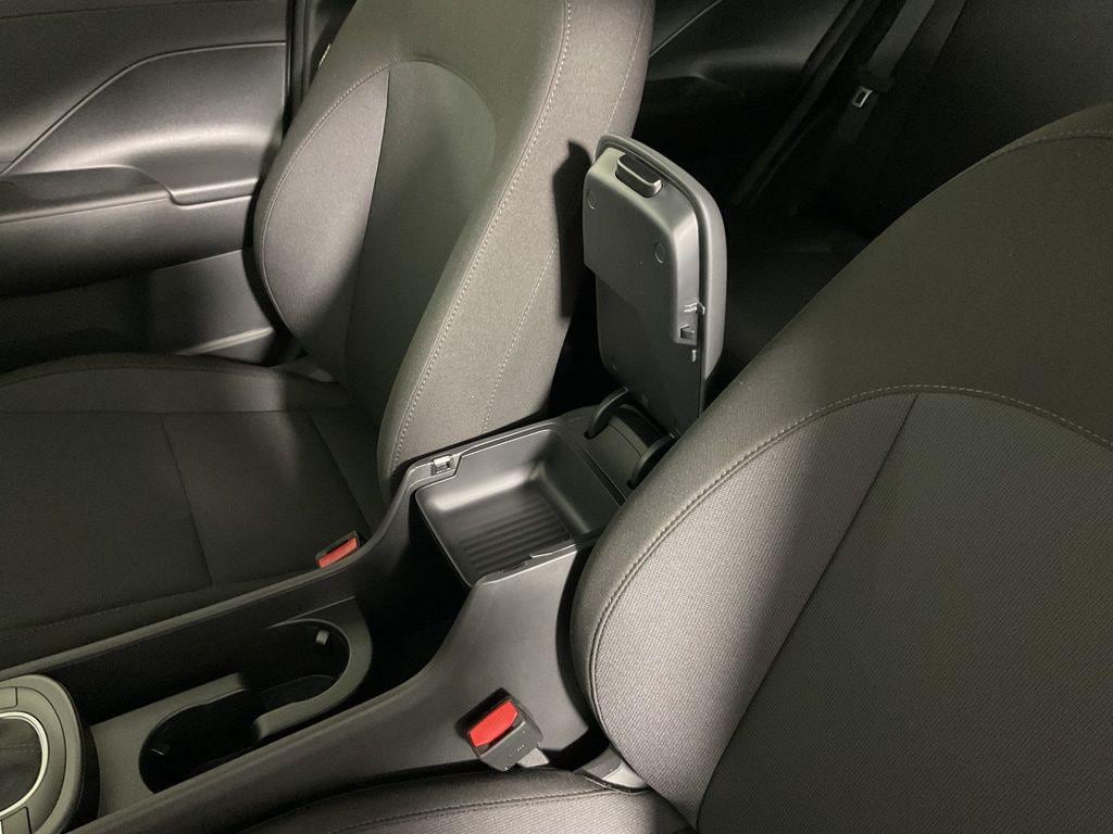 2025 Hyundai Kona SEL - Photo 30