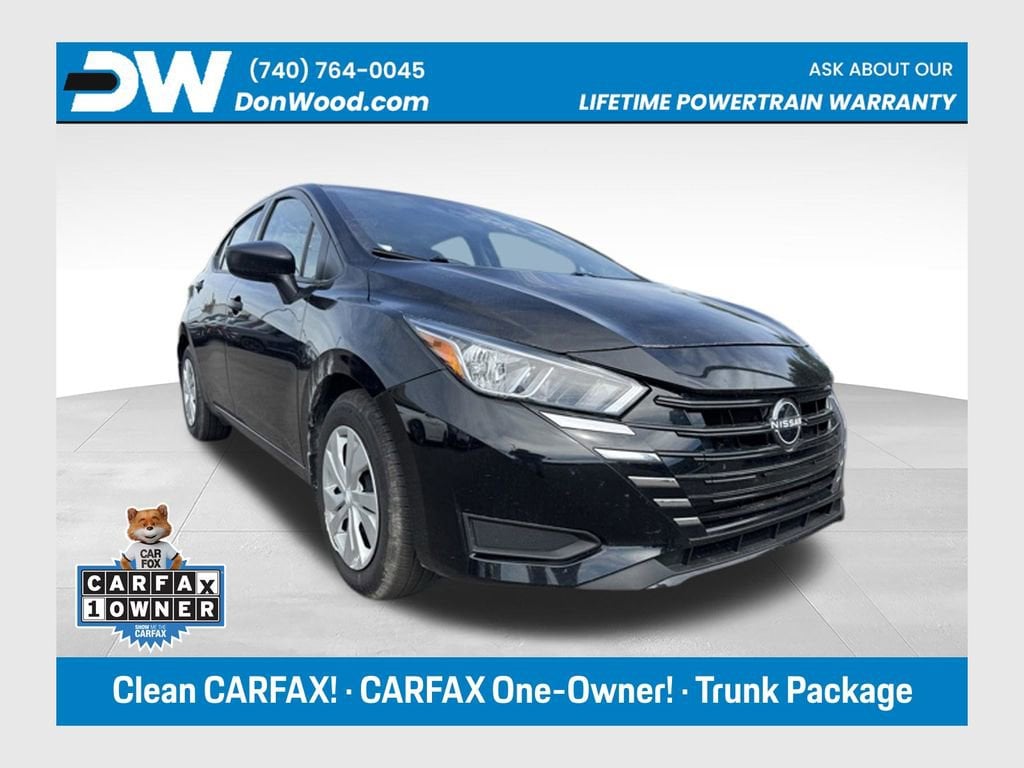 2023 Nissan Versa 1.6 S CVT's photo