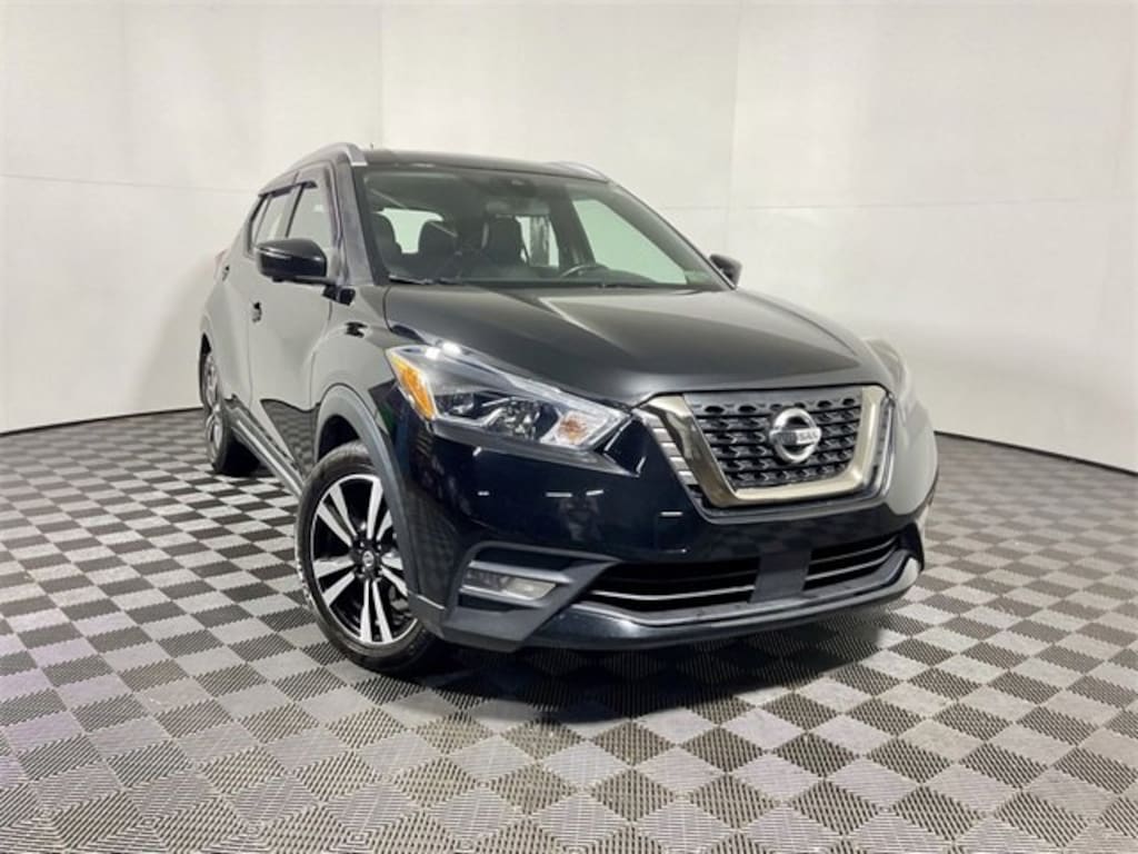 Used 2020 Nissan Kicks SR SR FWD