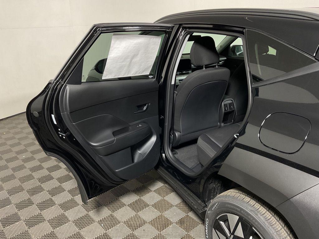 2025 Hyundai Kona SEL - Photo 31