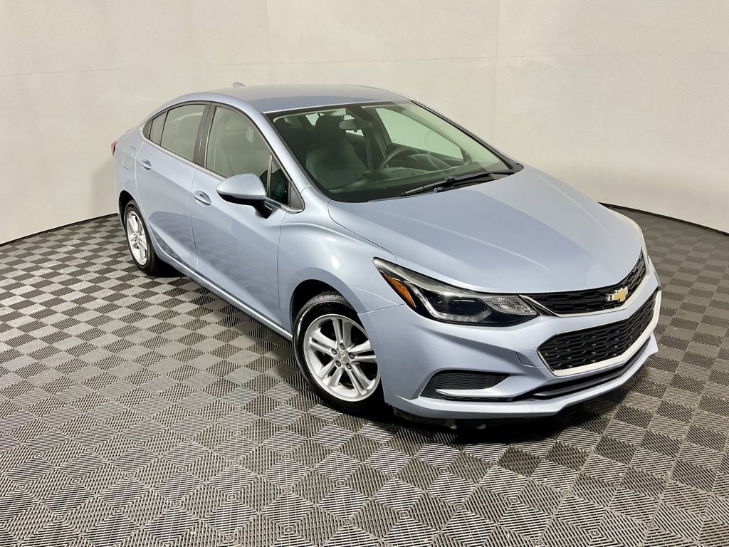 Used 2017 Chevrolet Cruze LT Sedan