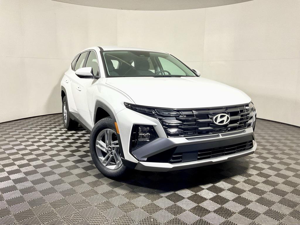 2026 Hyundai Tucson SE's photo