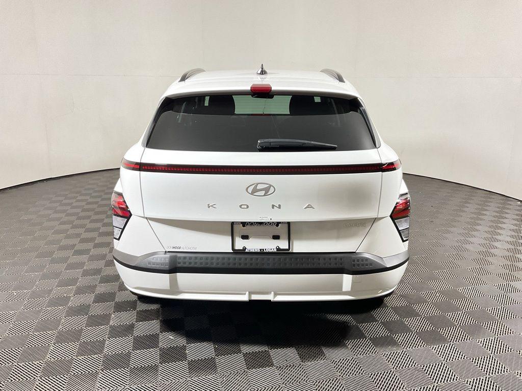 2025 Hyundai Kona EV SEL - Photo 14