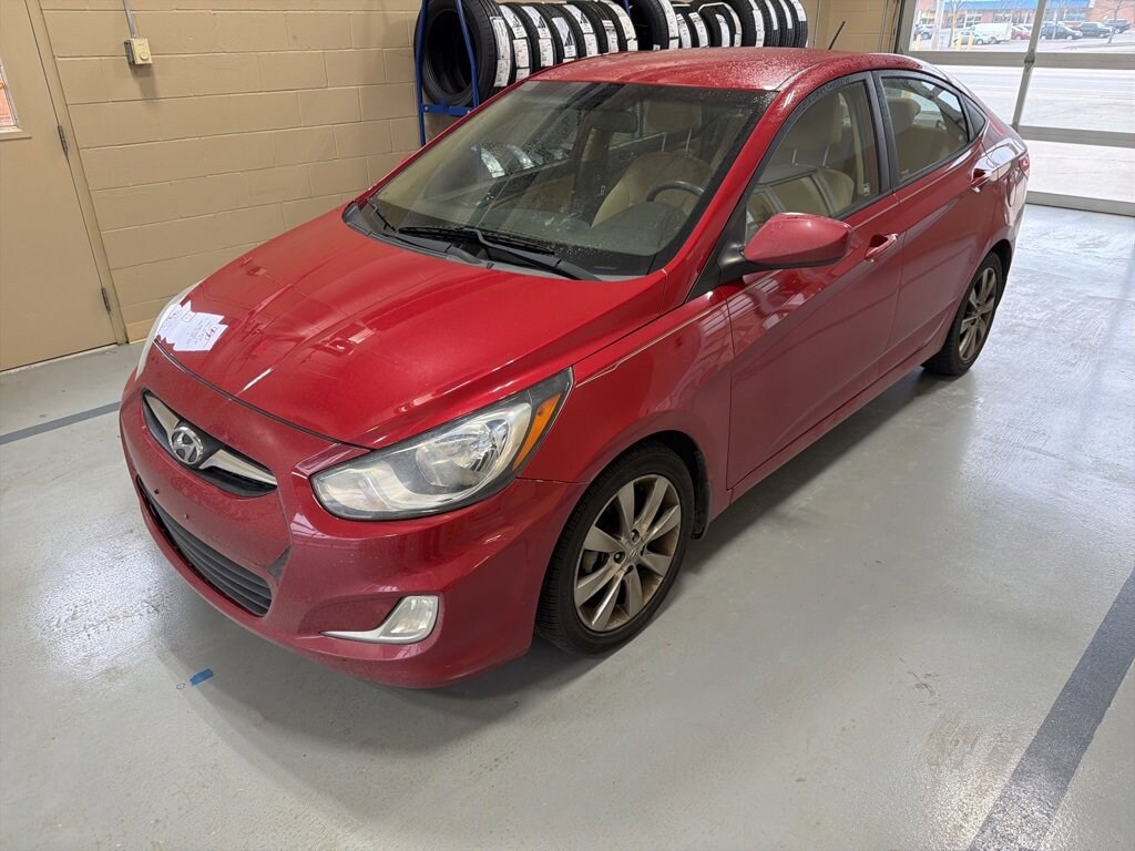 Used 2013 Hyundai Accent GLS Sedan
