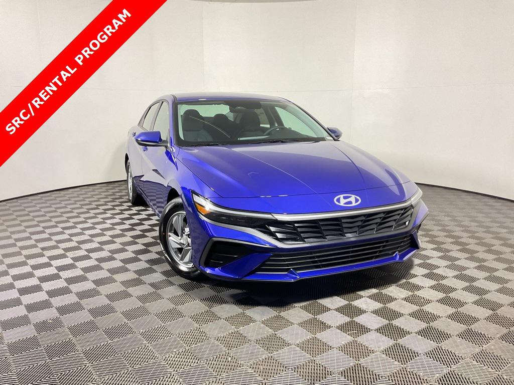 2025 Hyundai Elantra SE's photo