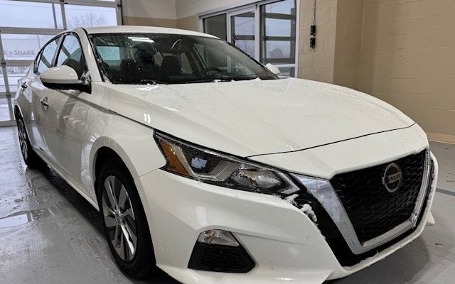 2020 Nissan Altima S's photo
