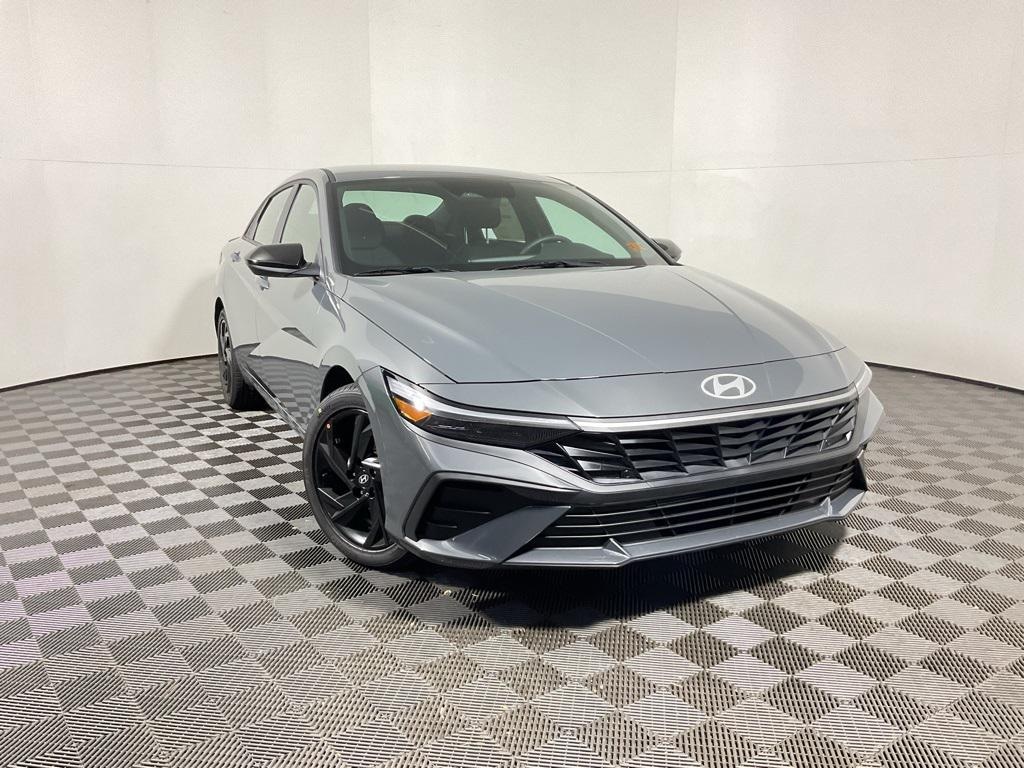 New 2026 Hyundai Elantra SEL Sport Sedan