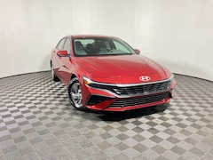 2025 Hyundai Elantra SE Sedan