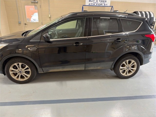 2019 Ford Escape SEL photo 4